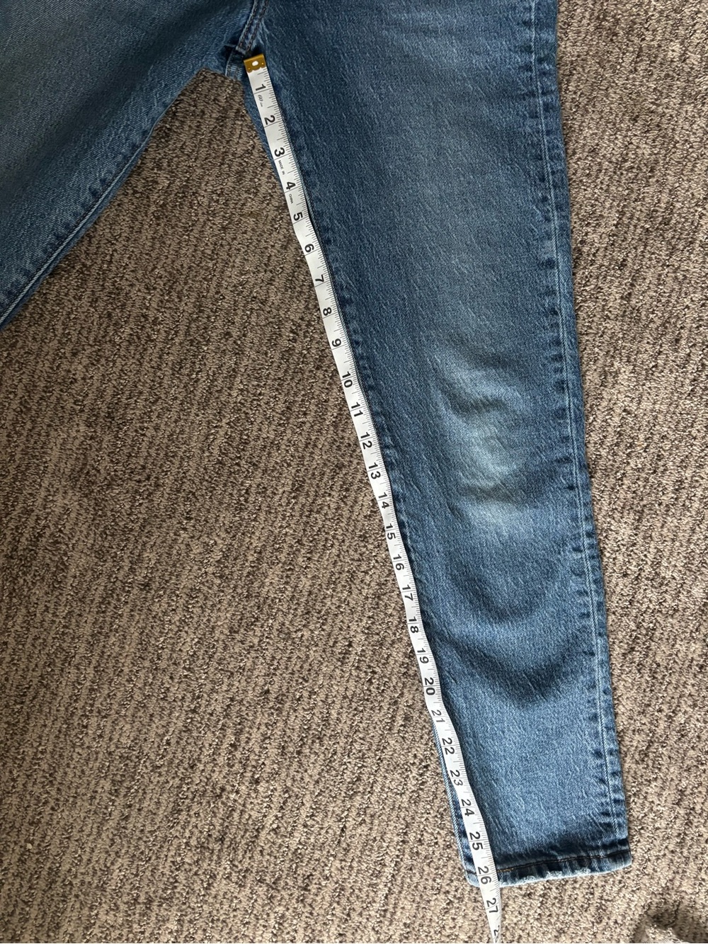 The PERFECT 501 Levi’s.😍 Size 28. See exact measurements for sizing. - Picture 4 of 7